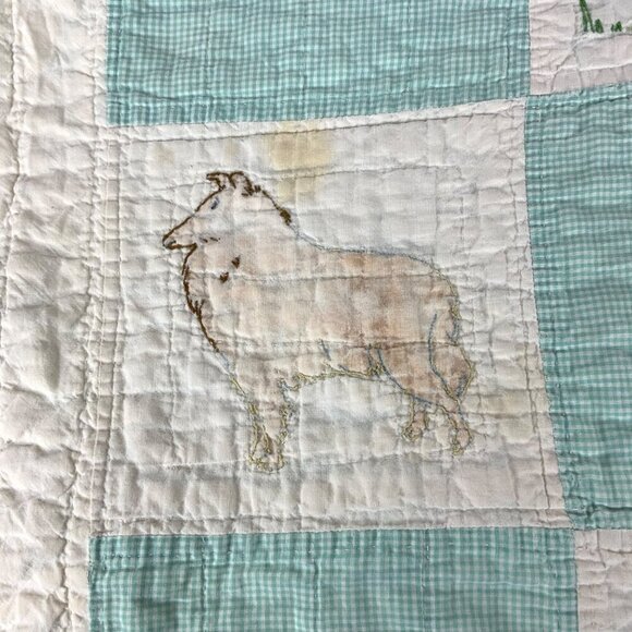 Farm Animal Cutter Quilt 46x74 Hand Embroidered Machine Stitched Tattered Cotton - Picture 6 of 12